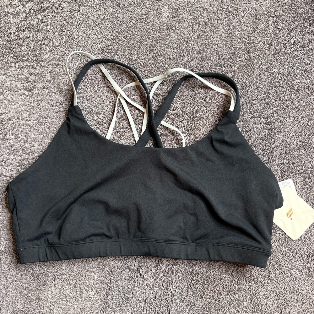Fabletics Boost Low Impact Bra 

Size XL. Fits more like L. 
New with tags